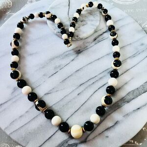 Vintage Beaded Necklace‎ | Cream & Black Round Acrylic Single Strand | Classic
